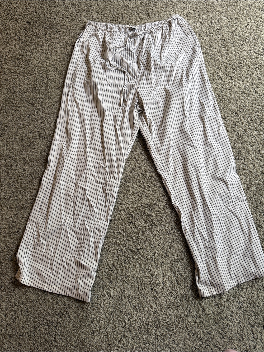 American Eagle Outfitters Lightweight White Pants with Black Pinstripes